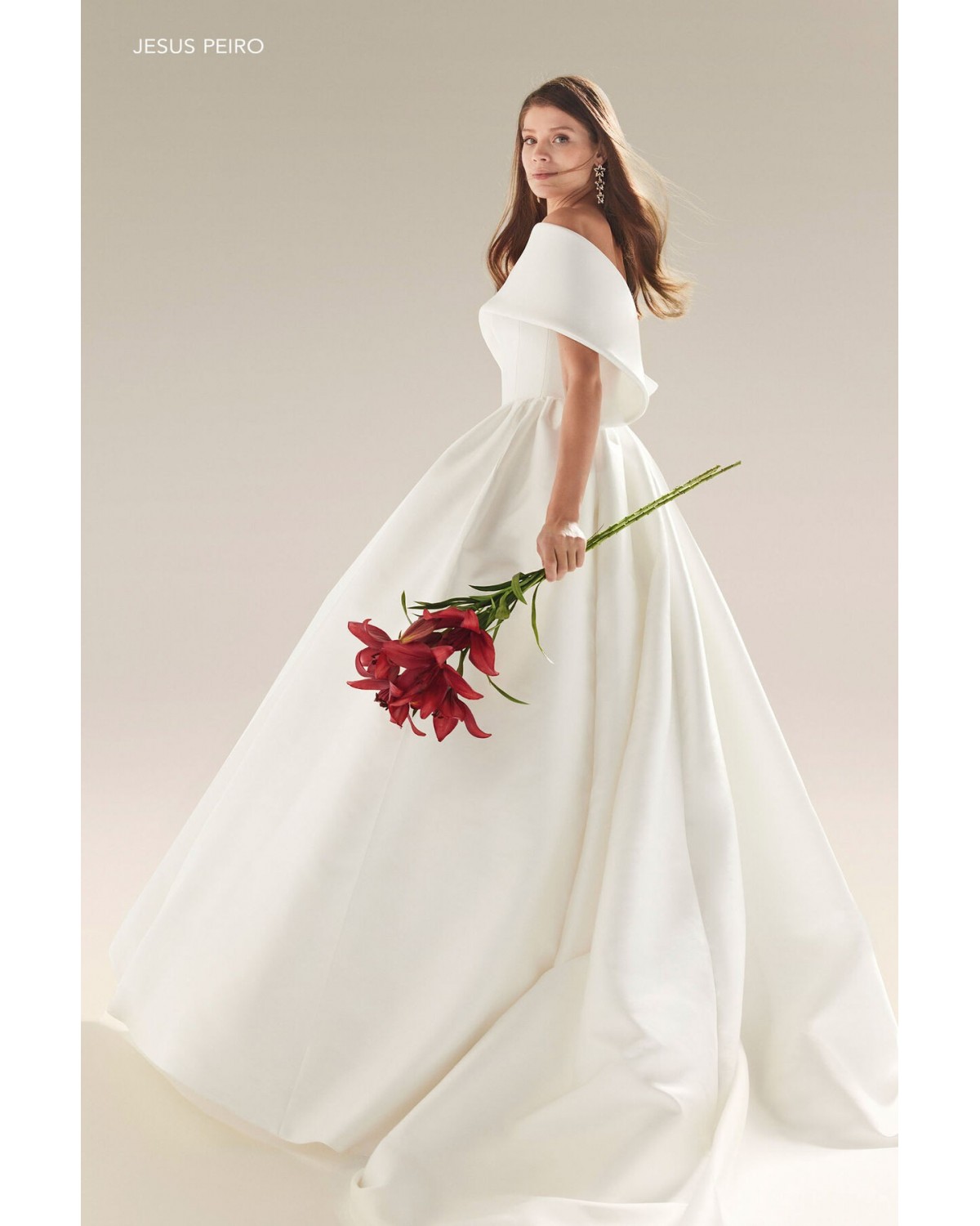 abito da sposa 35 2024 2465 - Jesus Peiro