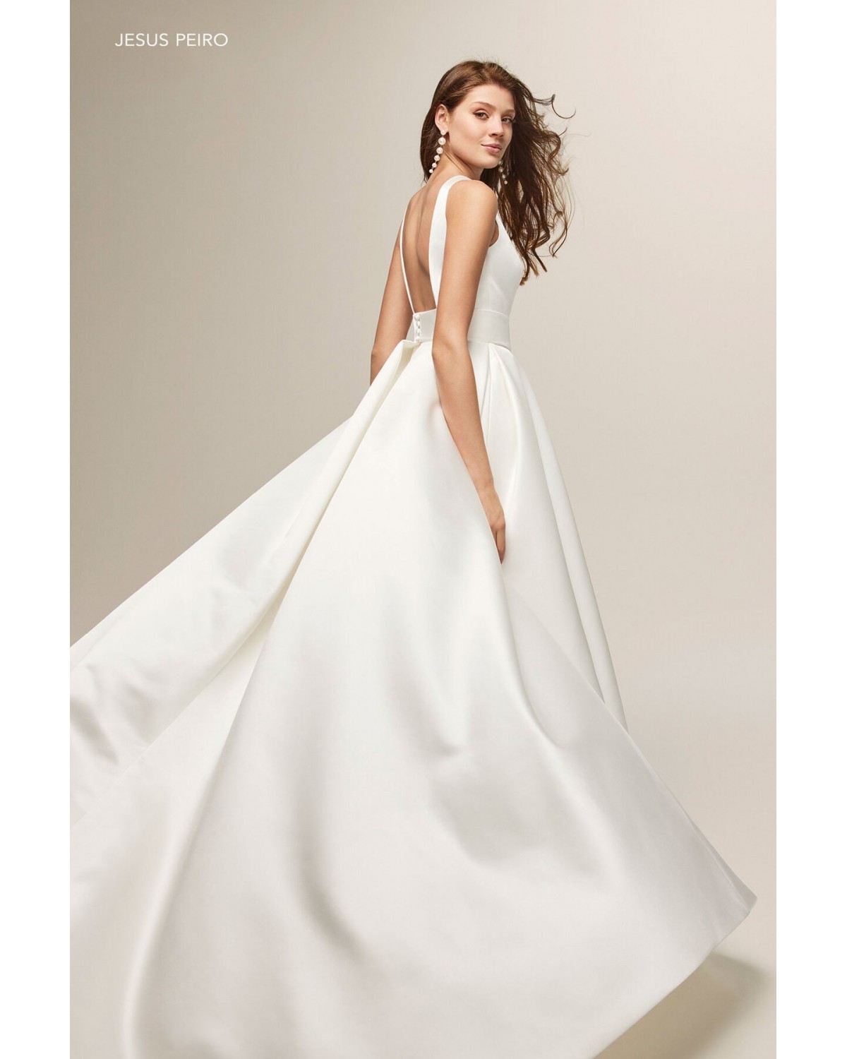 abito da sposa 35 2024 2431 - Jesus Peiro