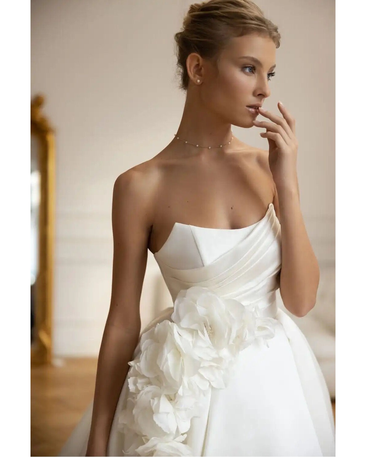 abito da sposa 2024 Less is More Oranta - Eva Lendel