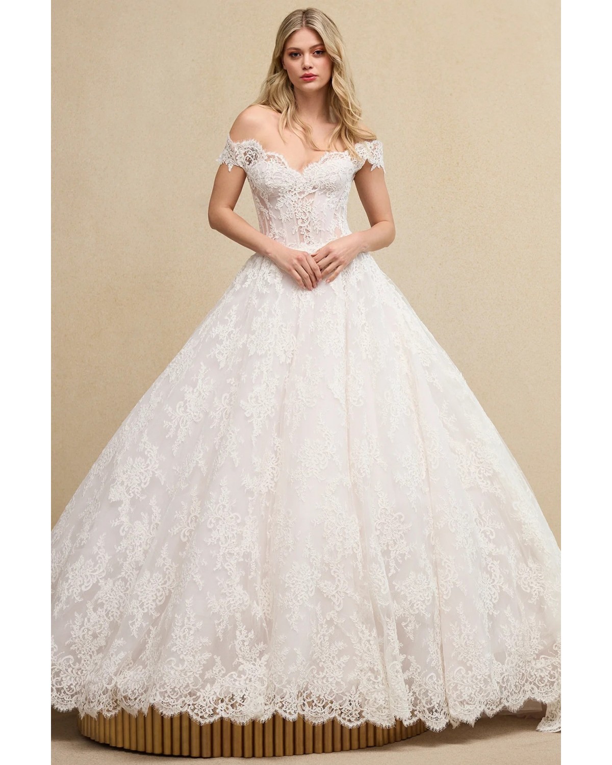 abito da sposa Cadence Bridal Couture 2024 - Ines Di Santo
