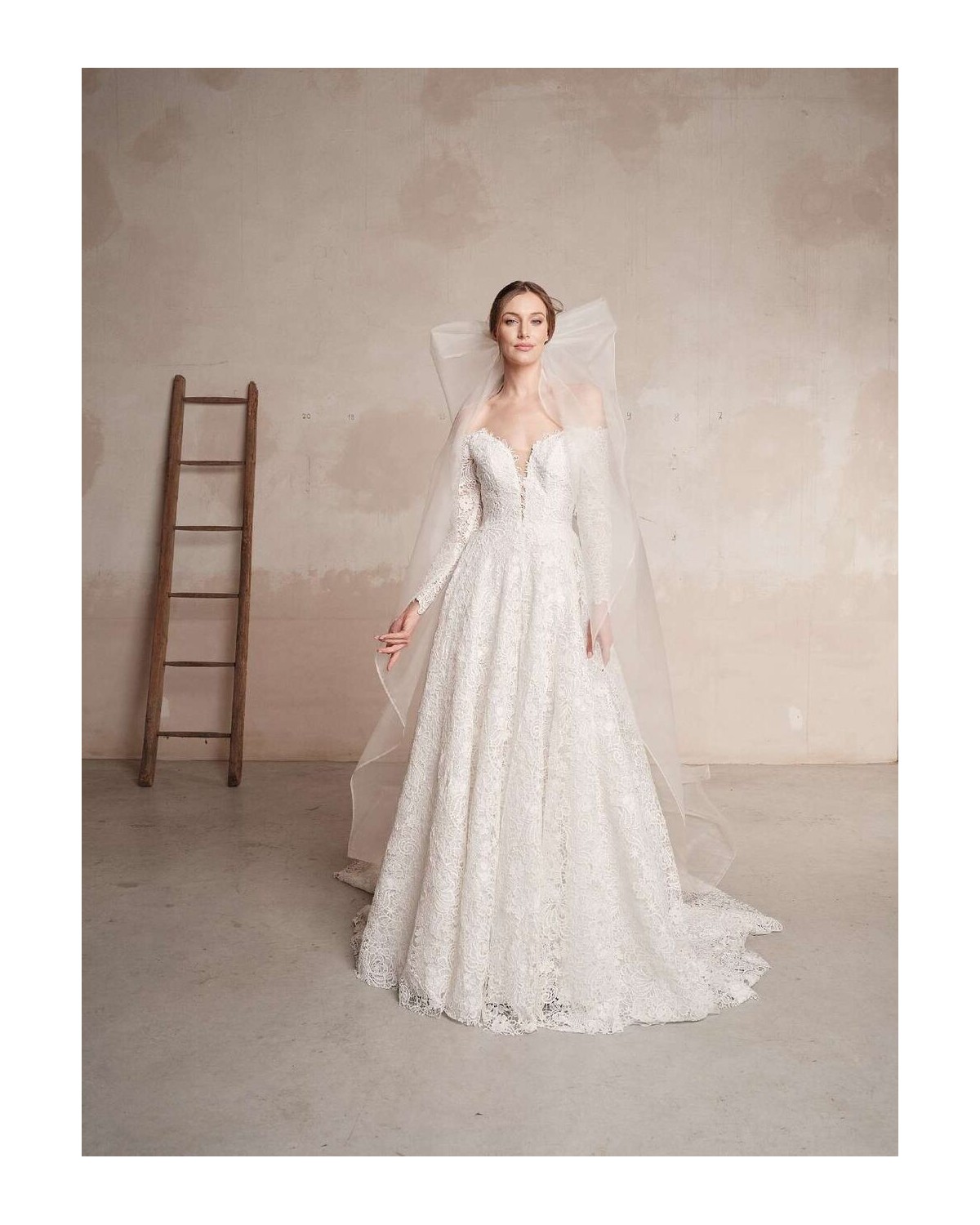 abito da sposa FIOCCO VELO 2024 - Maria Pia