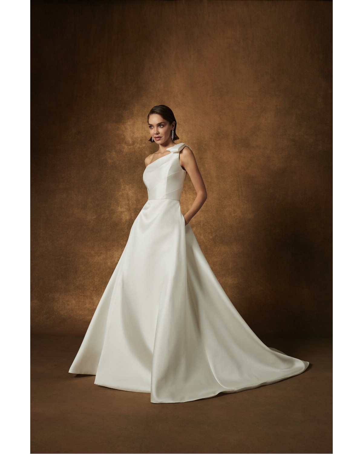 abito da sposa I0192 TEMPEST 2024 - Mark Ingram