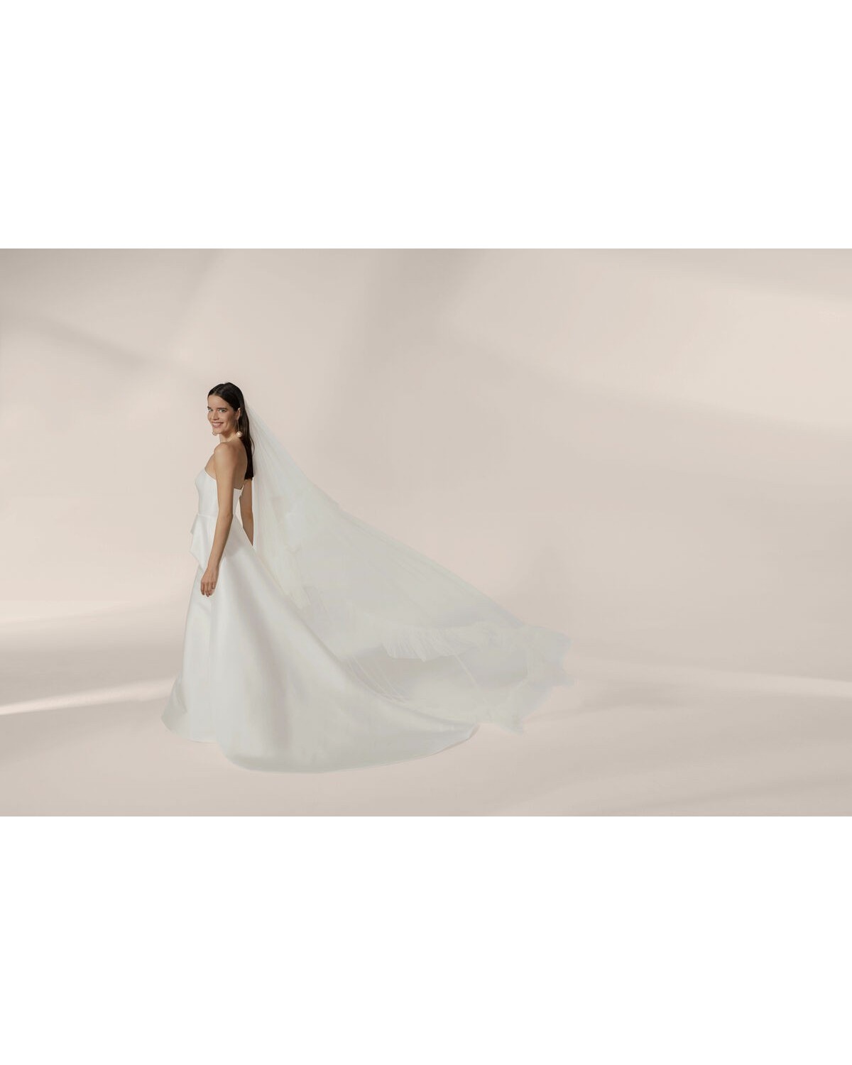 abito da sposa 2651 Perla - Jesus Peiro