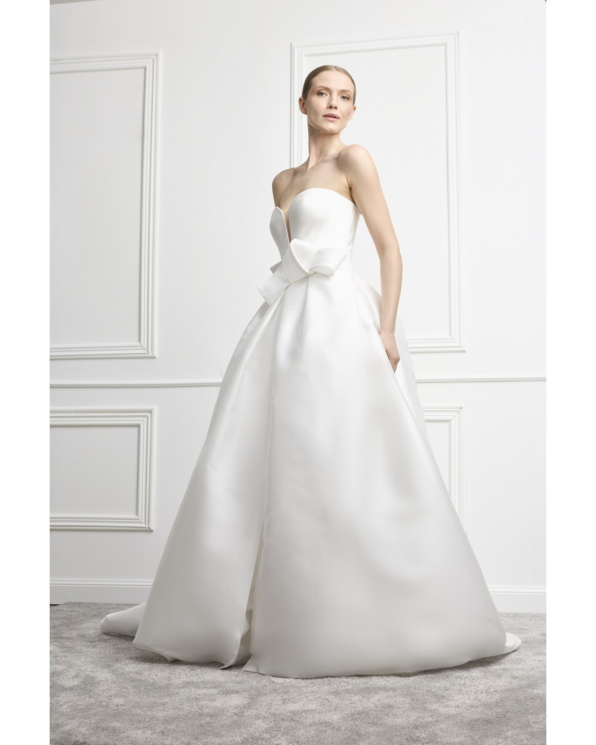 abito da sposa 2026 Magnificient Mile Via Farini 24h - Tosca Spose
