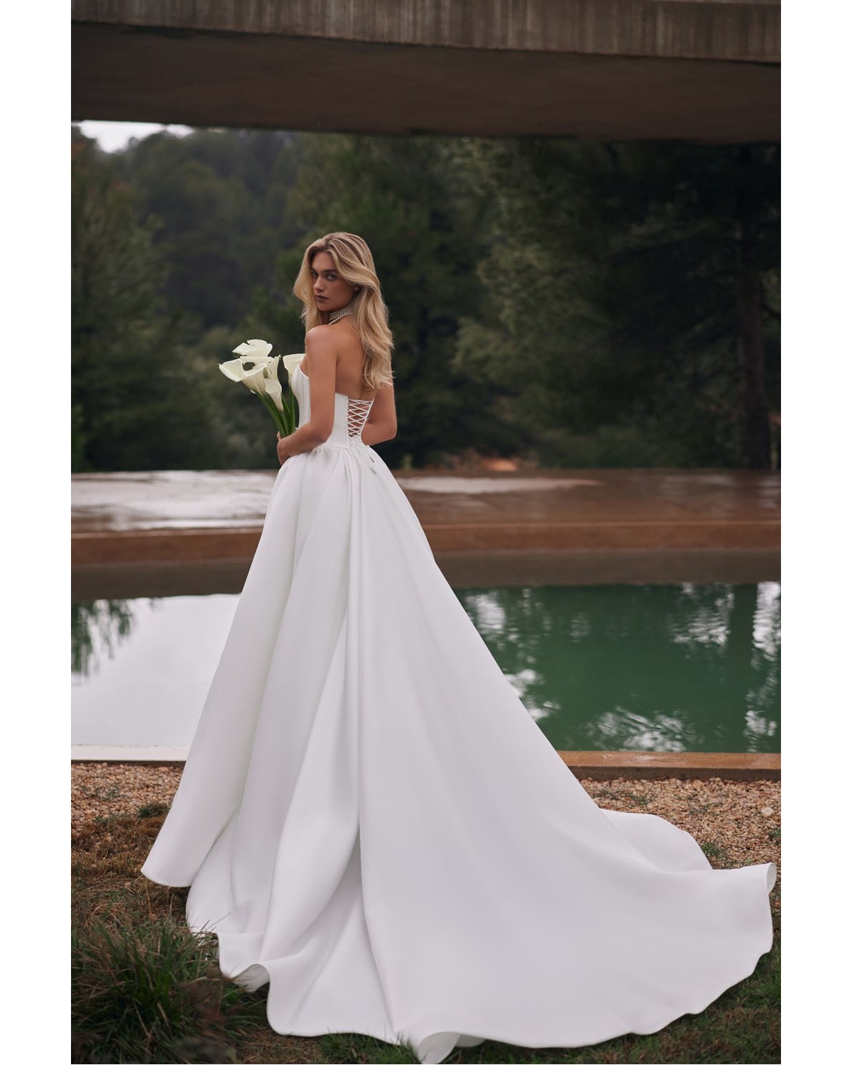 abito da sposa 2026 Anisia Less is more V - Eva Lendel
