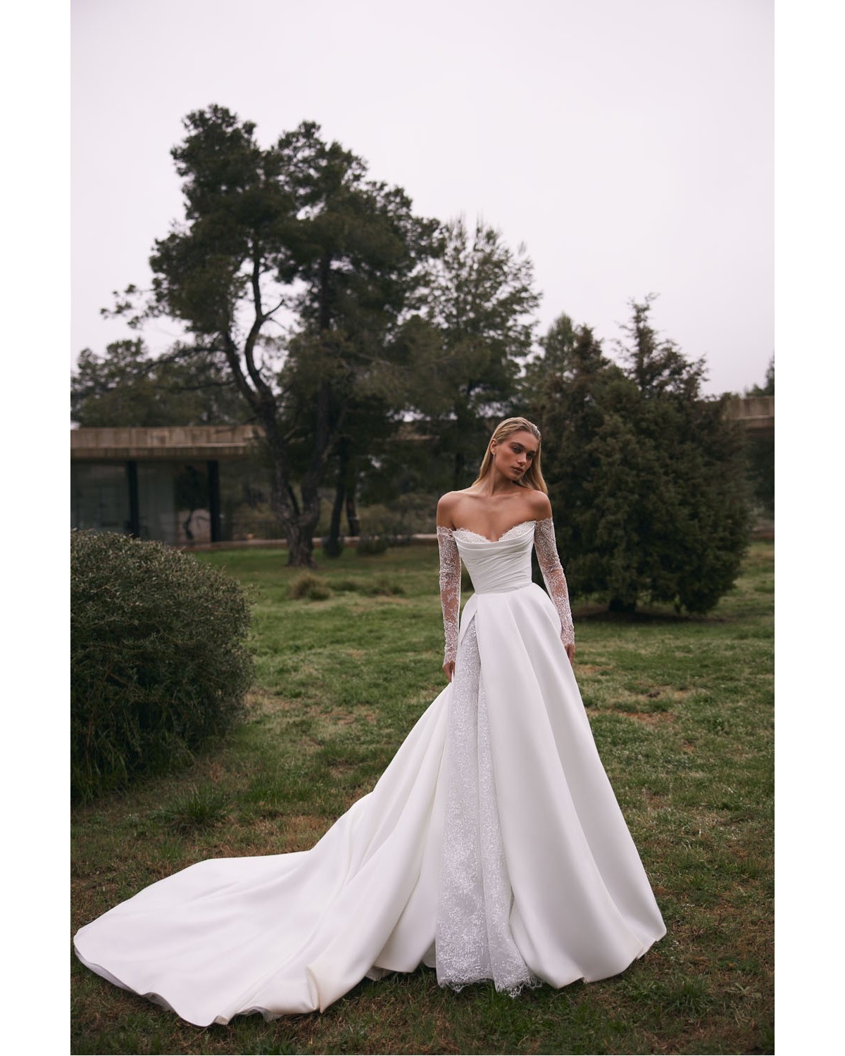 abito da sposa 2026 Aston Less is more V - Eva Lendel
