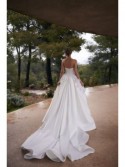 abito da sposa 2026 Capella Less is more V - Eva Lendel
