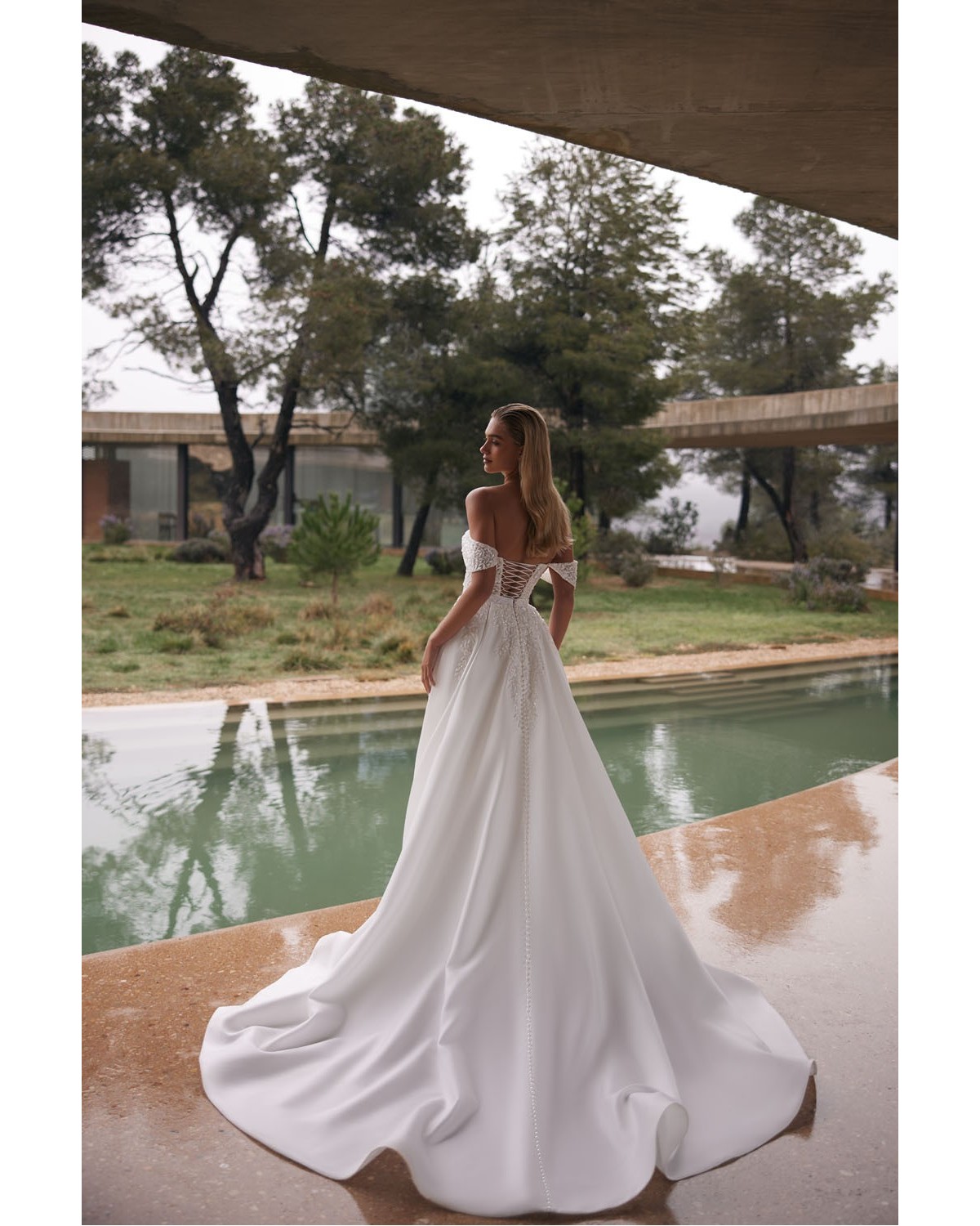 abito da sposa 2026 Oda Less is more V - Eva Lendel