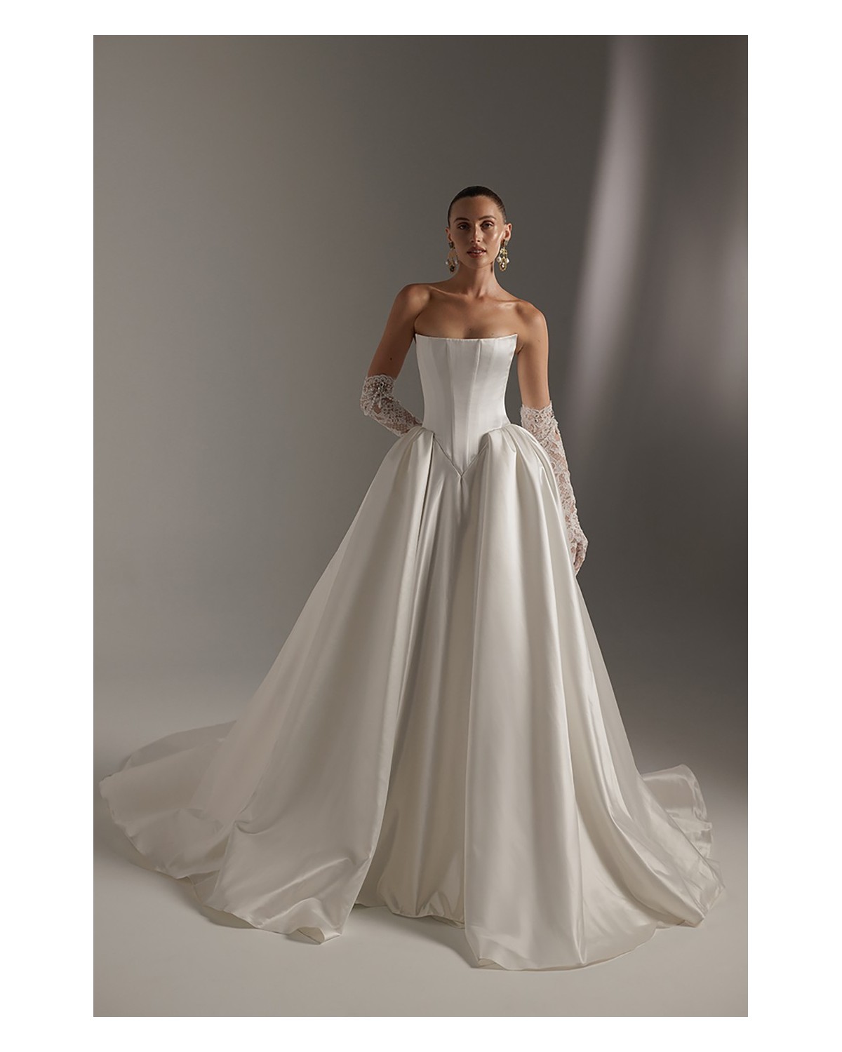 abito da sposa 2026 103 Amara - Berta Bridal