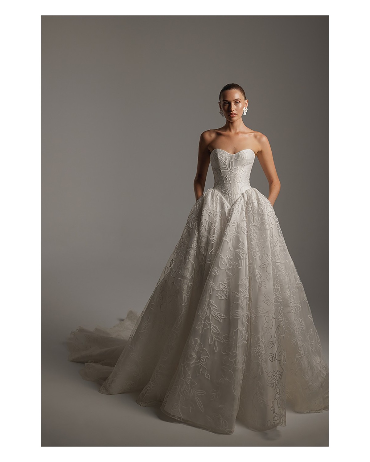 abito da sposa 2026 106 Amara - Berta Bridal