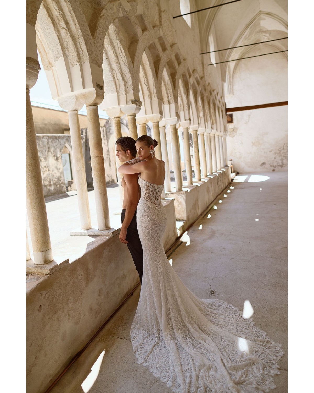 abito da sposa 2027 MADONNA SS 2027 - Michela Ferriero