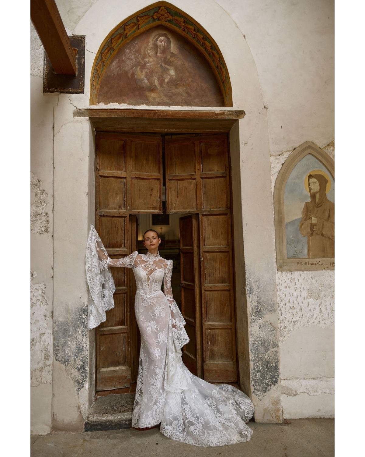 abito da sposa 2027 LIKA SS 2027 - Michela Ferriero