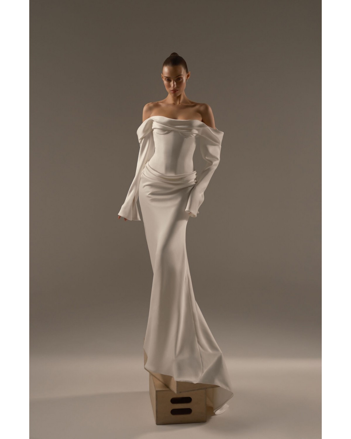 abito da sposa 2027 P13 No.16 - Berta Privée