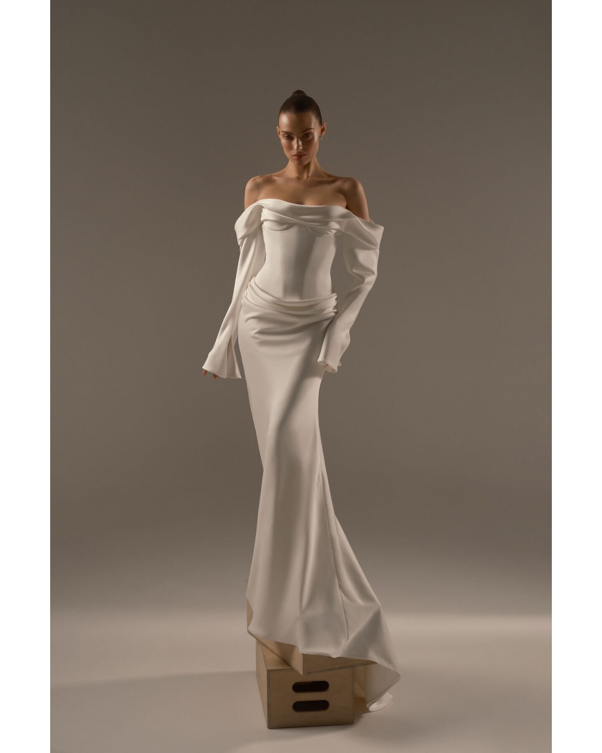 abito da sposa 2027 P13 No.16 - Berta Privée