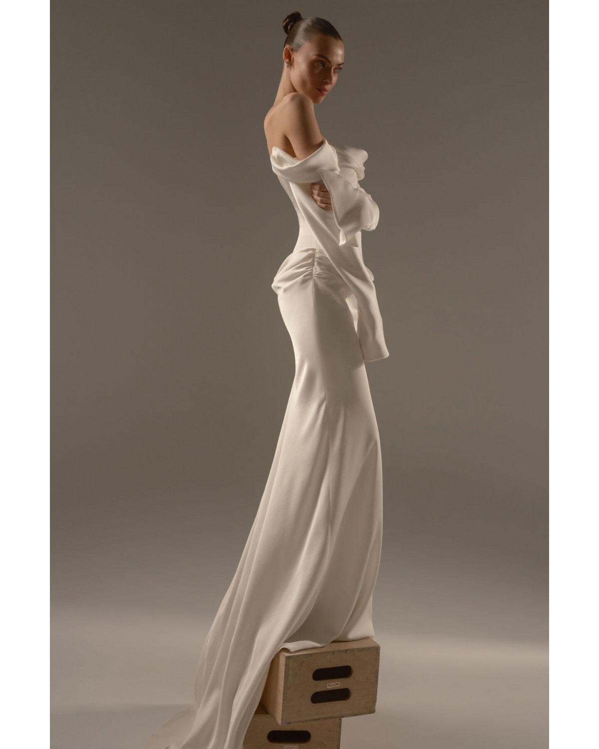 abito da sposa 2027 P13 No.16 - Berta Privée