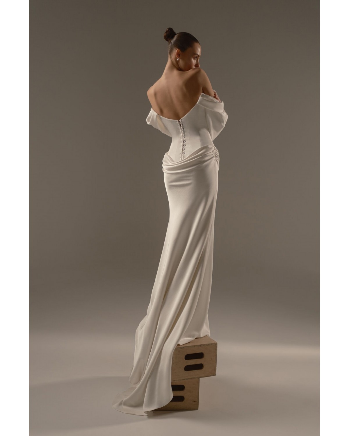 abito da sposa 2027 P13 No.16 - Berta Privée