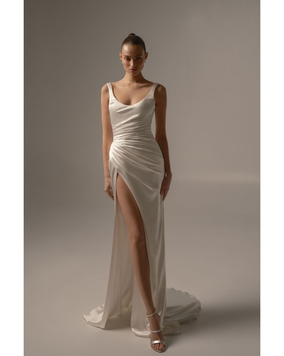 abito da sposa 2027 P12 No.16 - Berta Privée