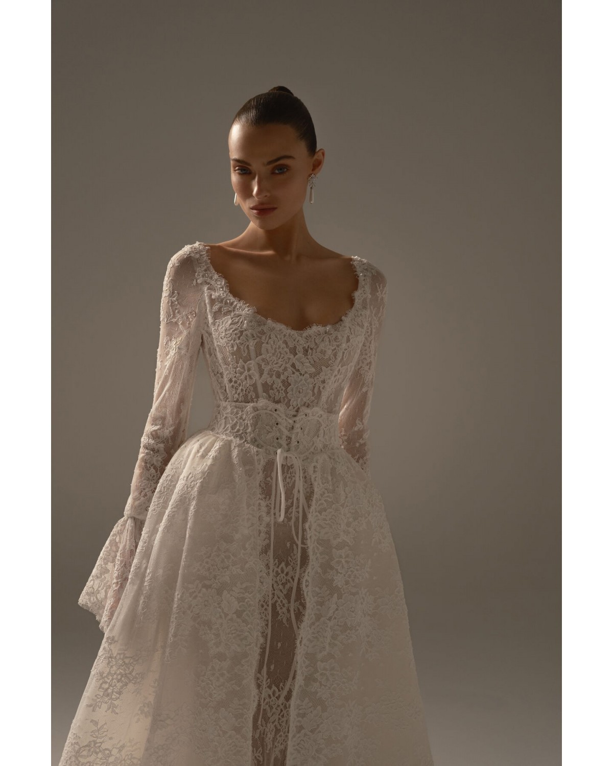 abito da sposa 2027 P11 No.16 - Berta Privée