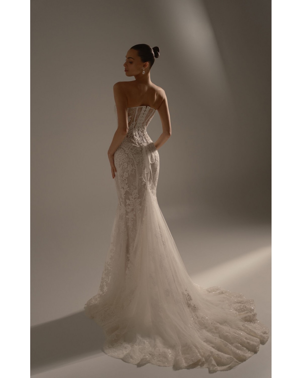 abito da sposa 2027 P03 No.16 - Berta Privée