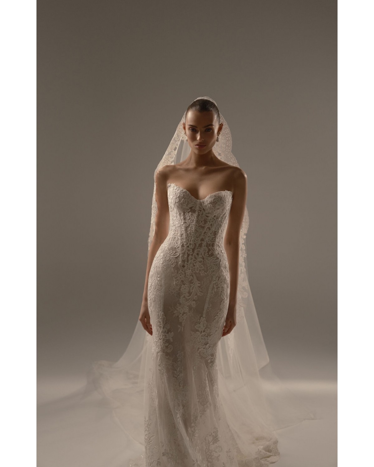 abito da sposa 2027 P03 No.16 - Berta Privée