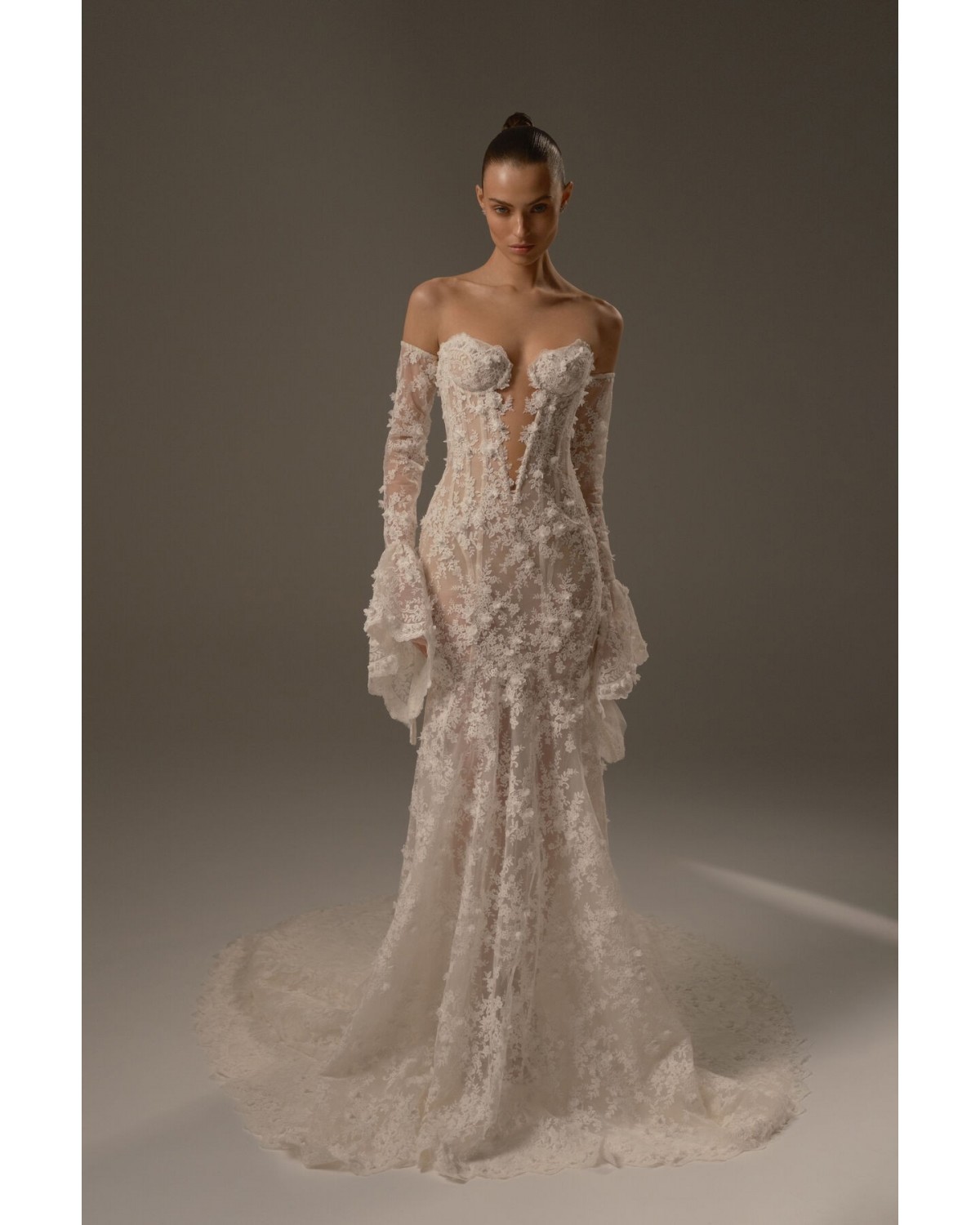 abito da sposa 2027 P02 No.16 - Berta Privée