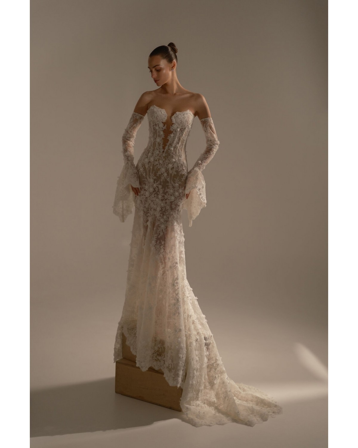 abito da sposa 2027 P02 No.16 - Berta Privée