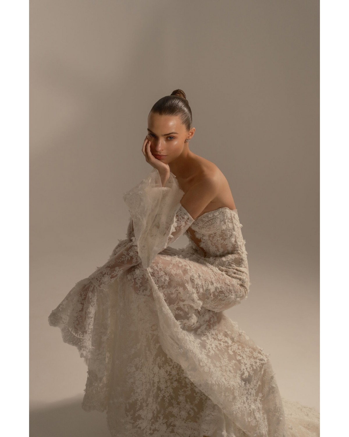 abito da sposa 2027 P02 No.16 - Berta Privée