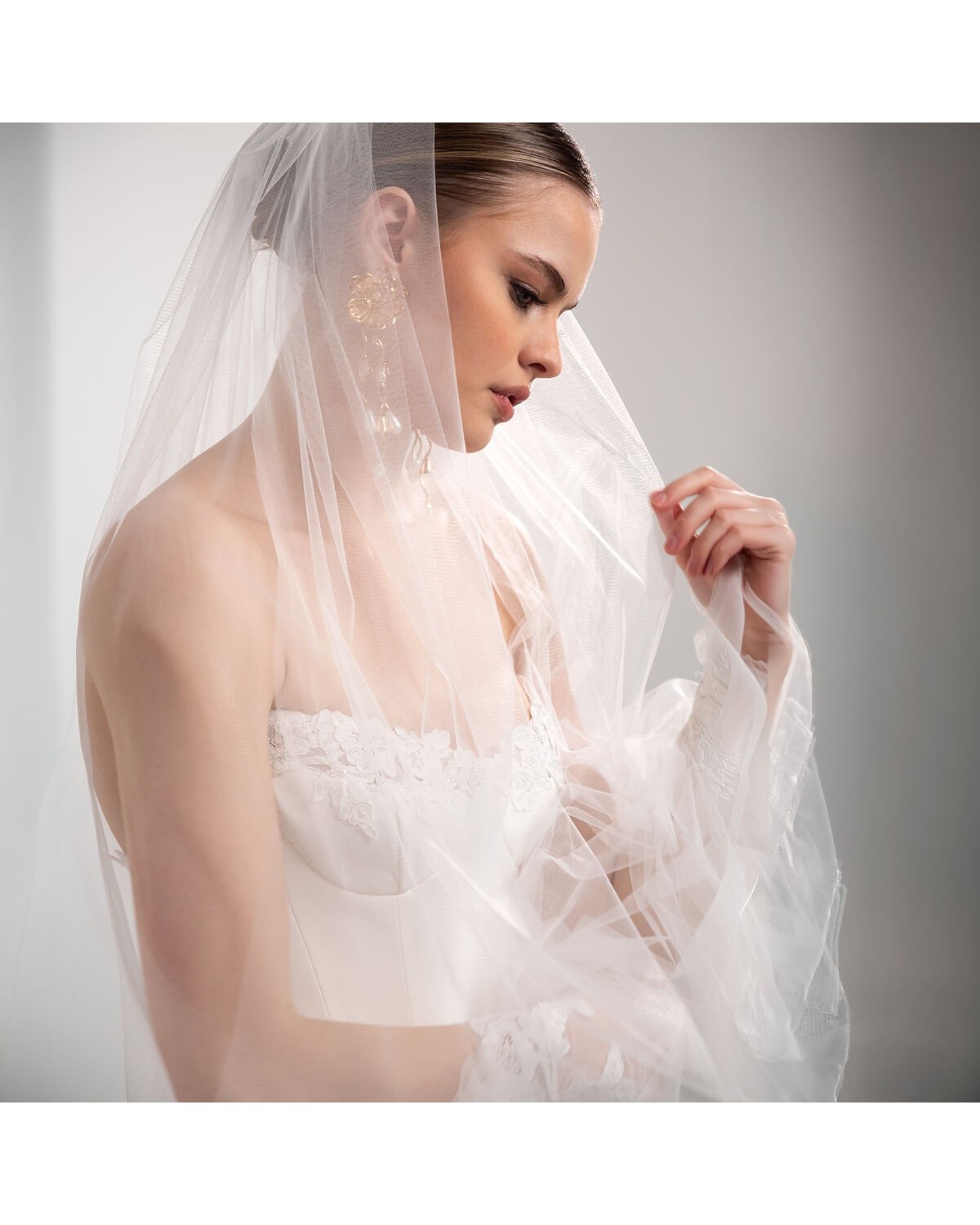 abito da sposa 2027 E0943 Lumina - Valentini Couture