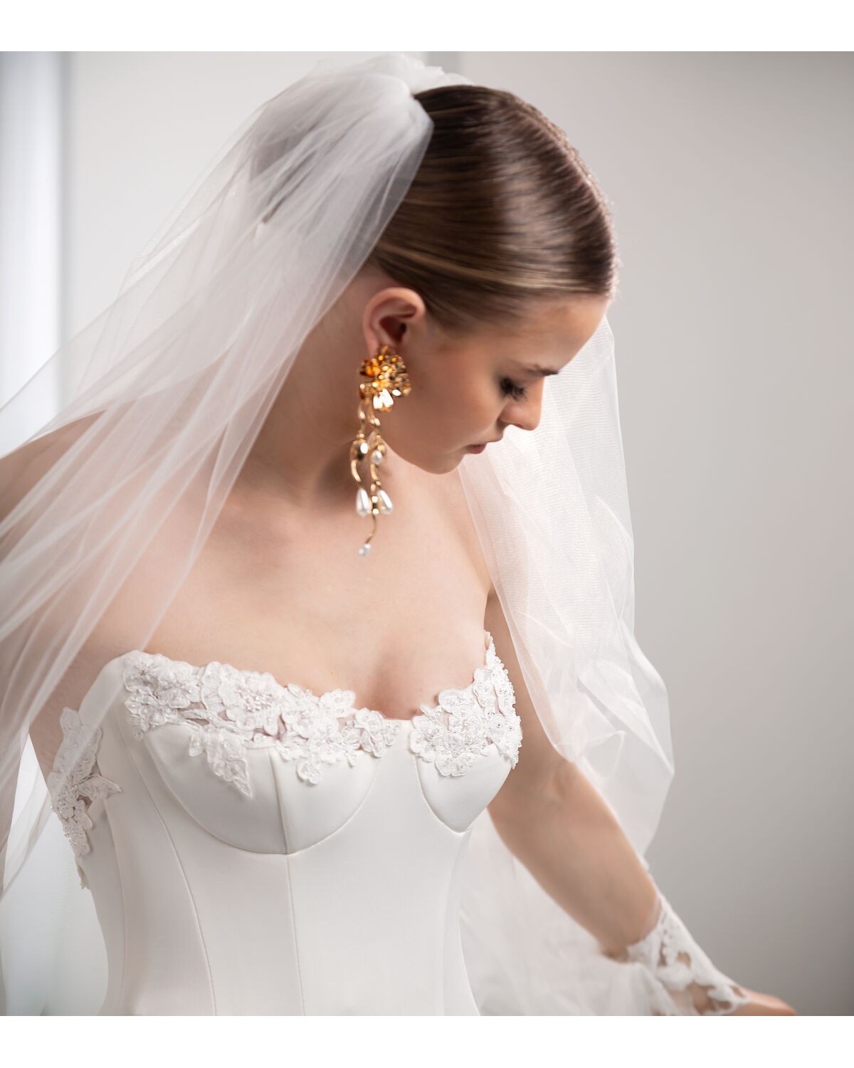 abito da sposa 2027 E0943 Lumina - Valentini Couture