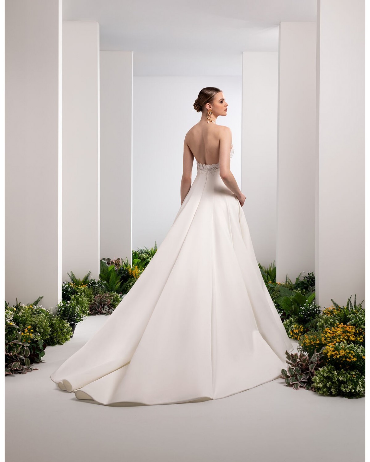 abito da sposa 2027 E0943 Lumina - Valentini Couture
