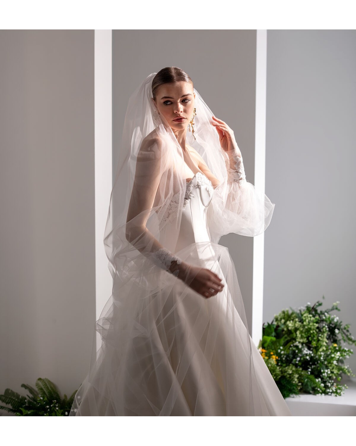 abito da sposa 2027 E0943 Lumina - Valentini Couture