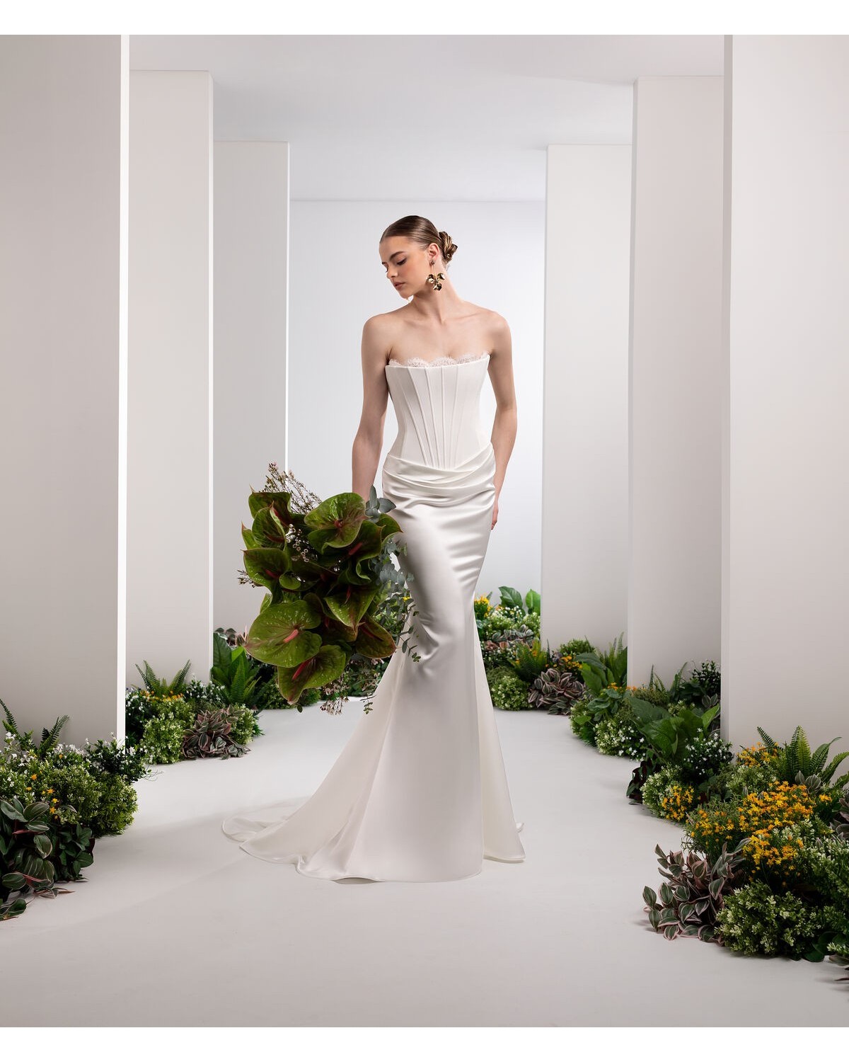 abito da sposa 2027 E0949 Lumina - Valentini Couture