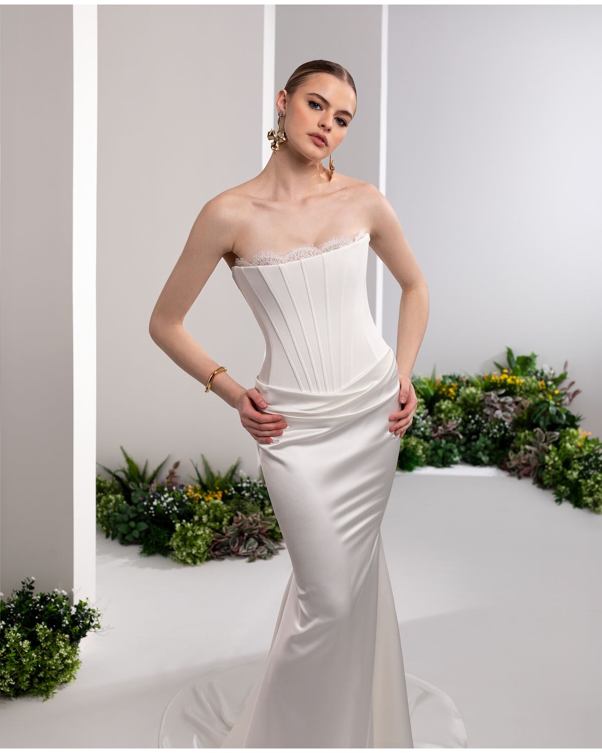 abito da sposa 2027 E0949 Lumina - Valentini Couture