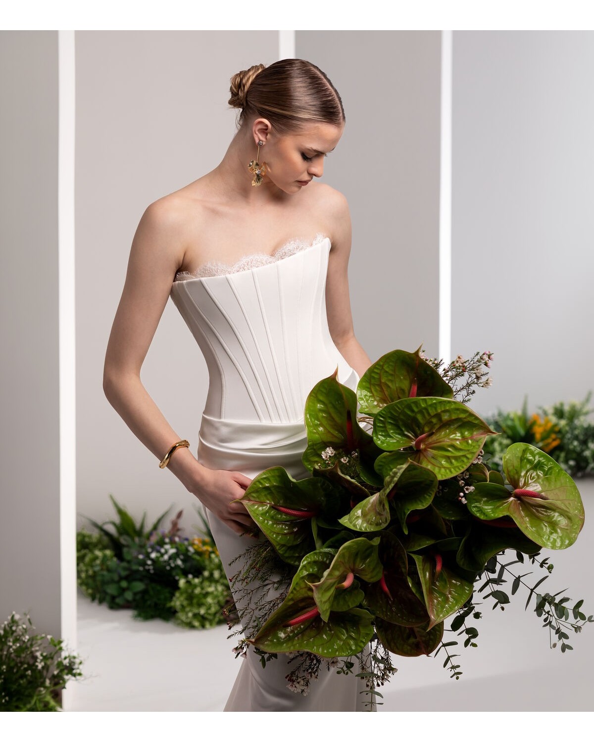 abito da sposa 2027 E0949 Lumina - Valentini Couture