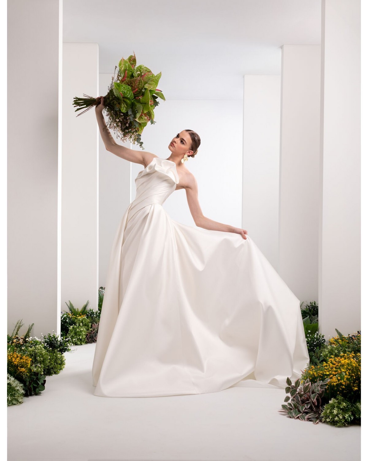 abito da sposa 2027 E0955 Lumina - Valentini Couture