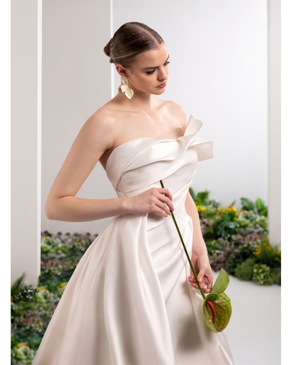 abito da sposa 2027 E0955 Lumina - Valentini Couture
