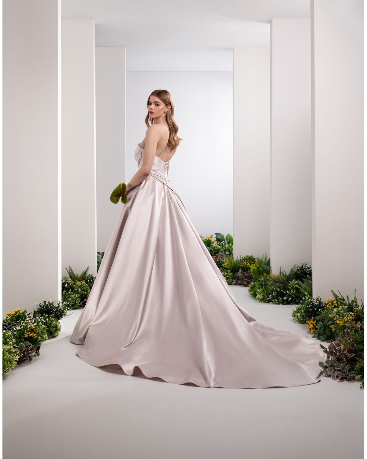 abito da sposa 2027 E0956 Lumina - Valentini Couture