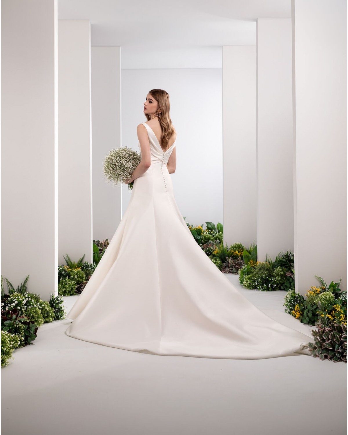 abito da sposa 2027 E0958 Lumina - Valentini Couture