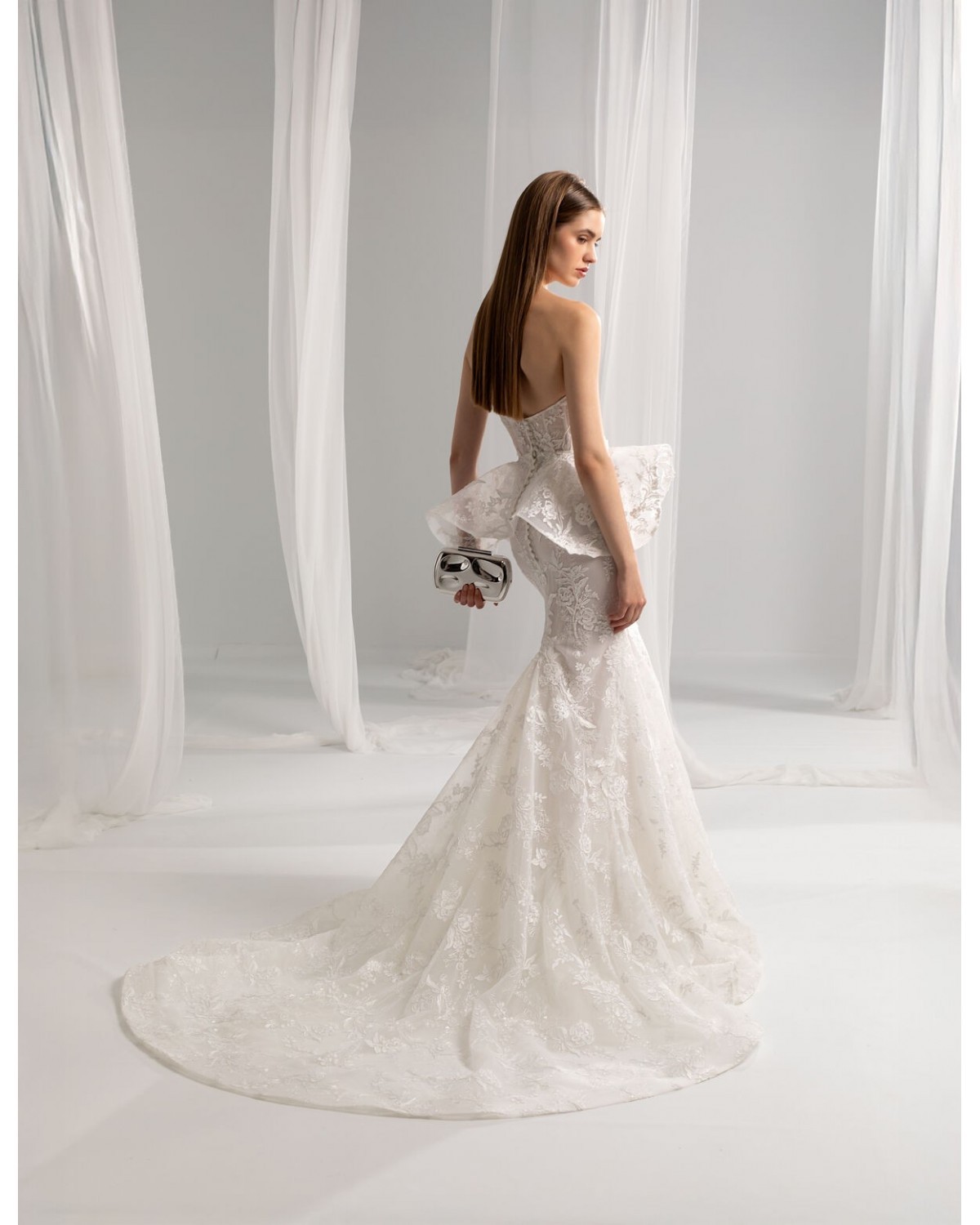 abito da sposa 2027 V1464 Lumina - Valentini Couture