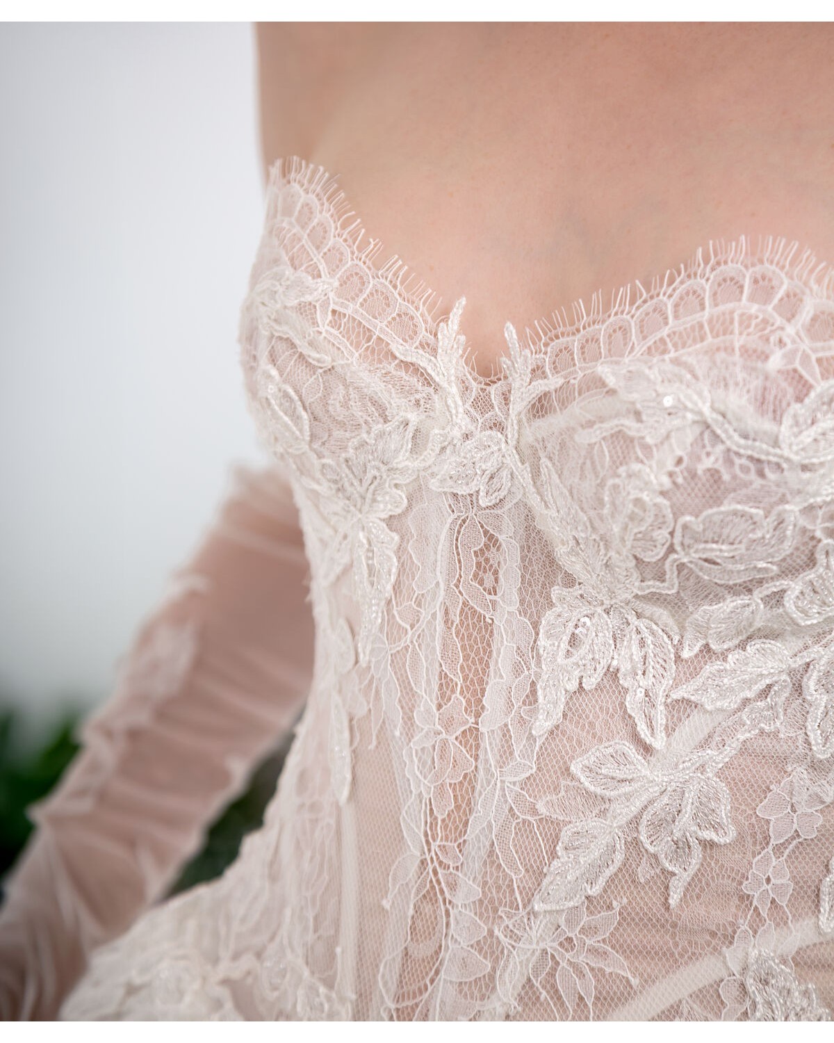 abito da sposa 2027 V1486 Lumina - Valentini Couture