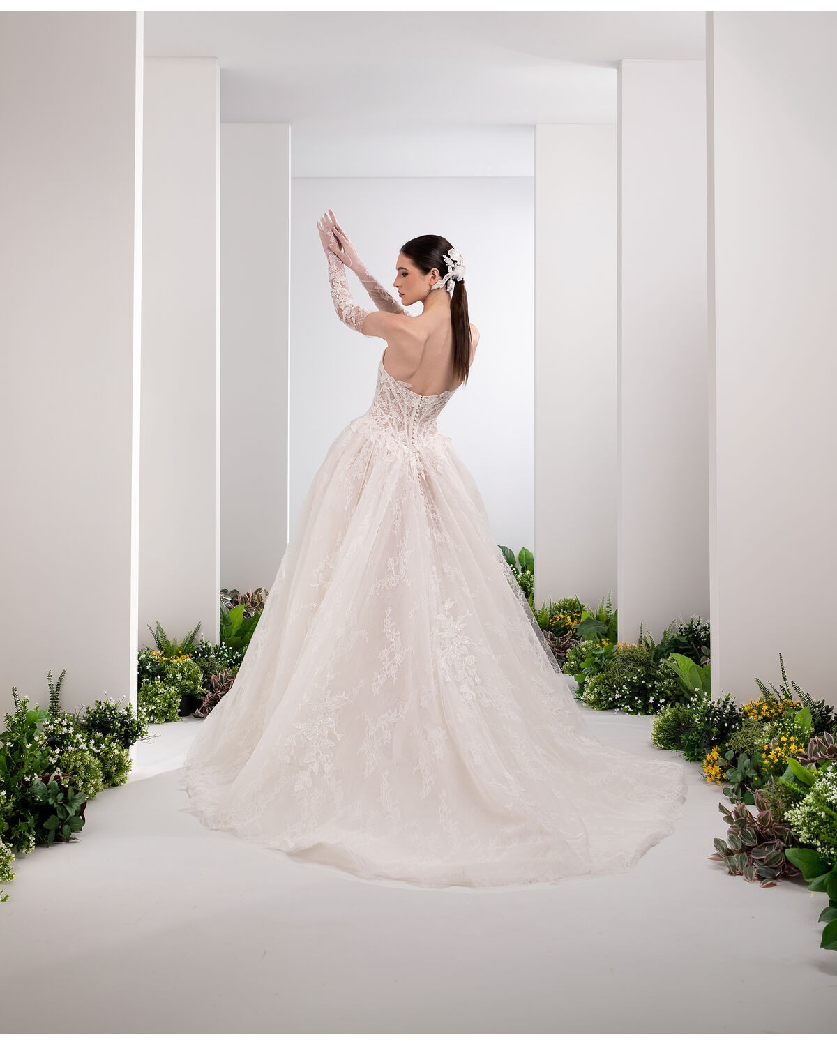 abito da sposa 2027 V1486 Lumina - Valentini Couture