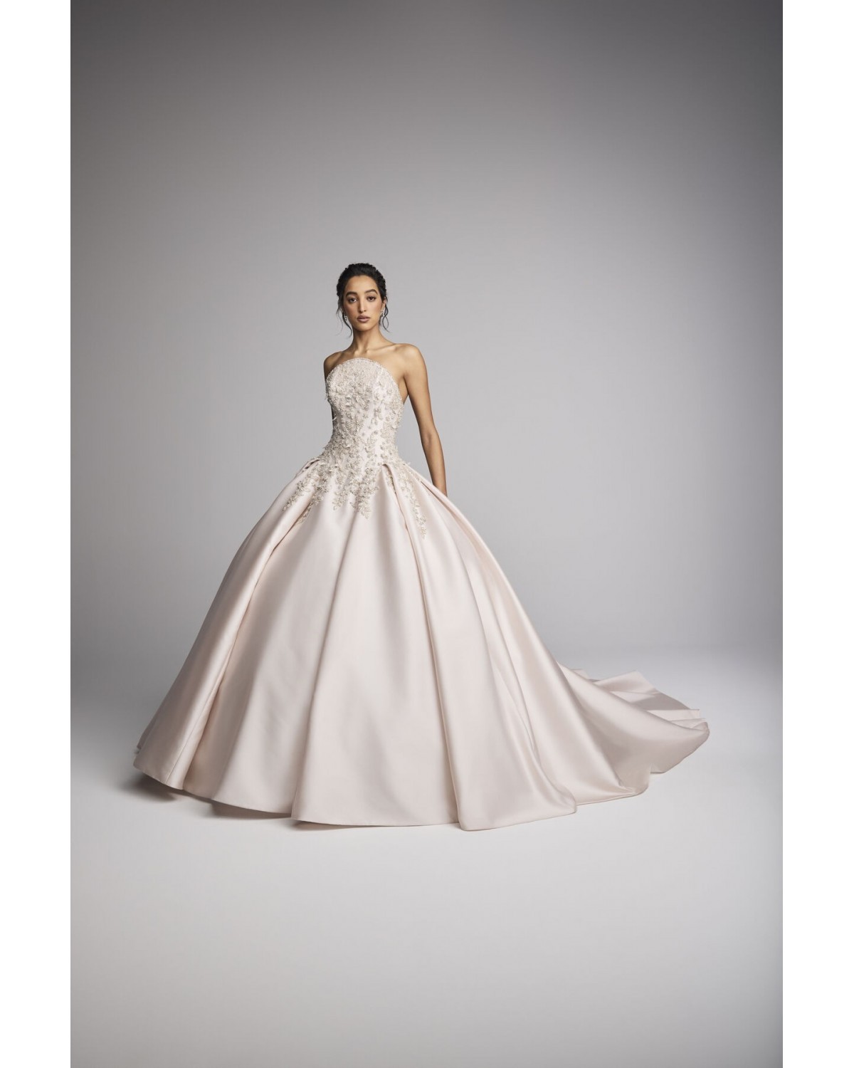 abito da sposa 2027 soleil lavant Spring 2027 Couture Collection - Ines Di Santo