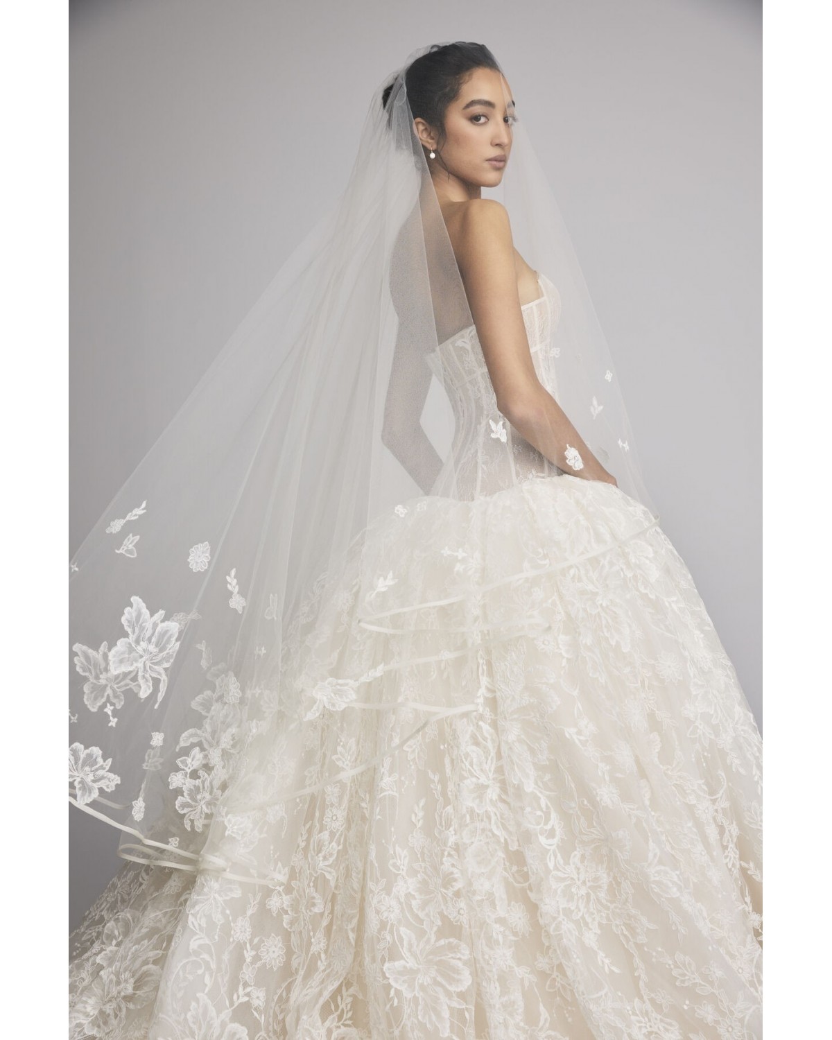 abito da sposa 2027 glimmering lillies Spring 2027 Couture Collection - Ines Di Santo
