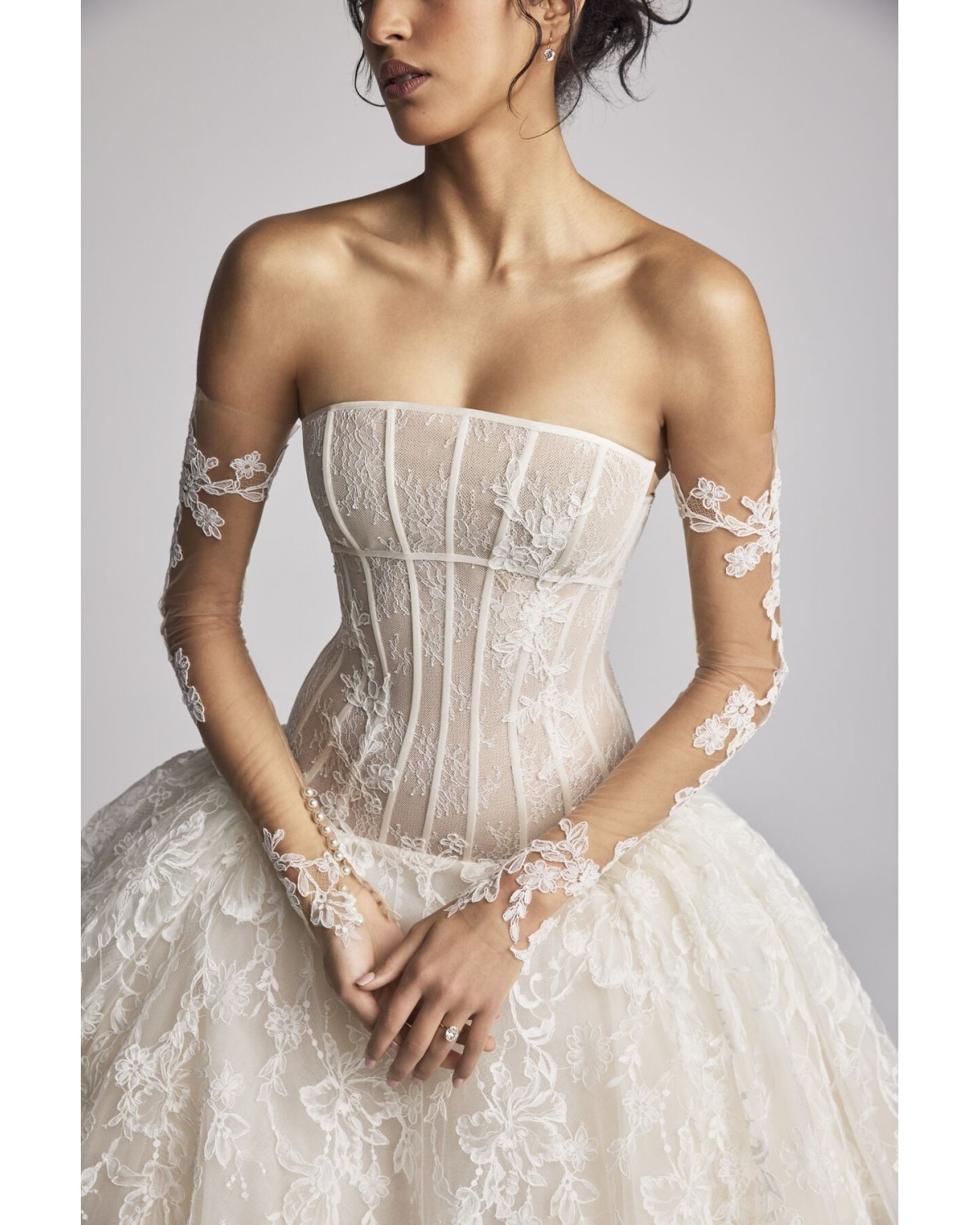 abito da sposa 2027 glimmering lillies Spring 2027 Couture Collection - Ines Di Santo