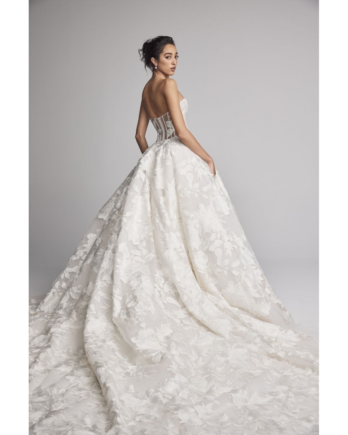 abito da sposa 2027 clair de lune Spring 2027 Couture Collection - Ines Di Santo