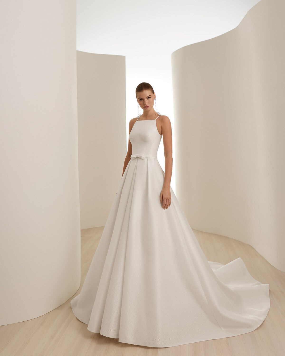 abito da sposa 2027 DILIA-2214 2027 - Aire Atelier - Aire Barcelona