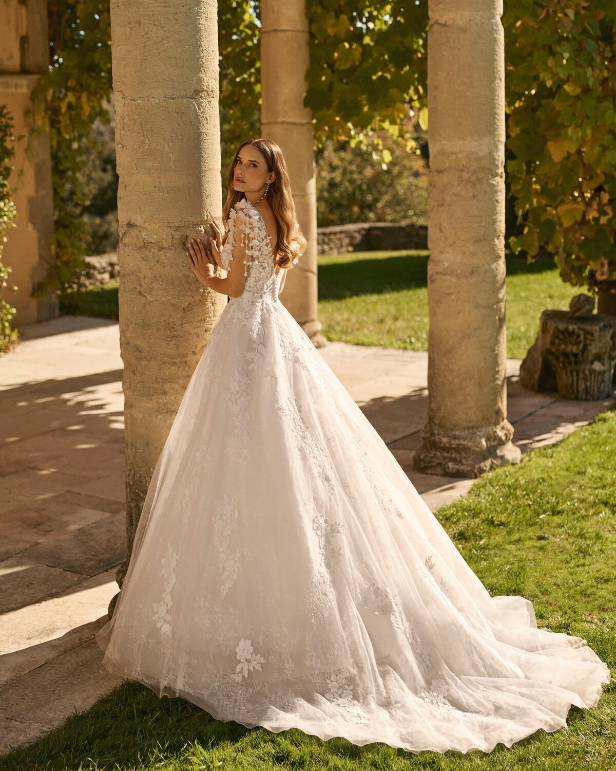 abito da sposa 2027 XIORA-2D32 2027 - Aire Barcelona - Aire Barcelona