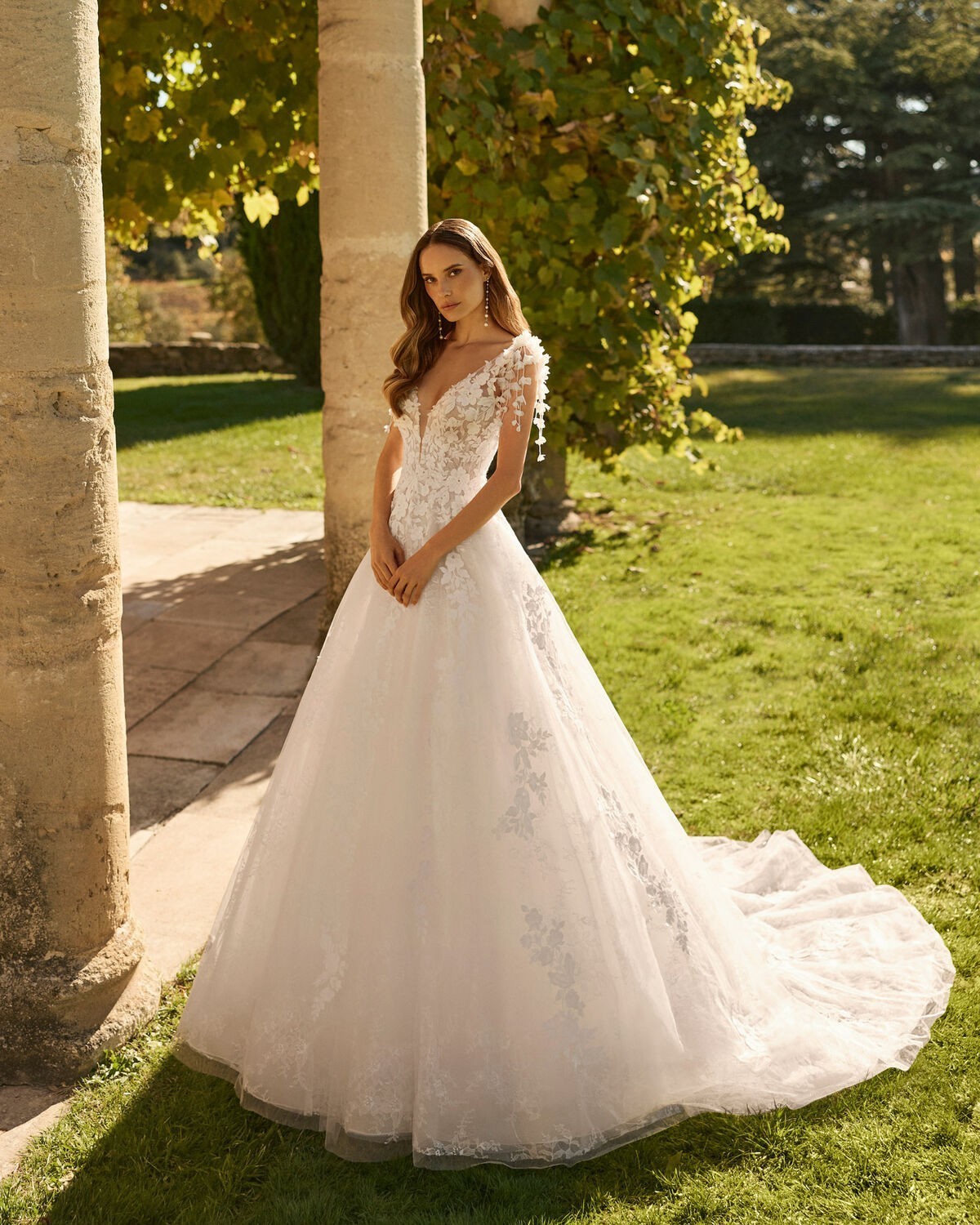 abito da sposa 2027 XIORA-2D32 2027 - Aire Barcelona - Aire Barcelona