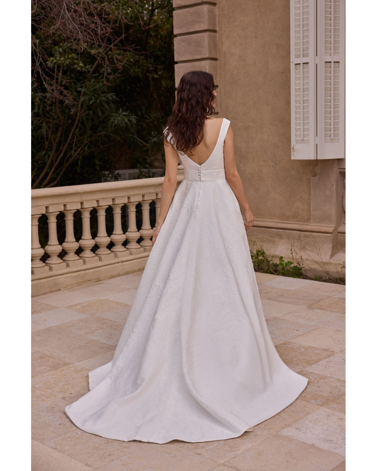 abito da sposa 2027 2762 Ovalo 2027 Collection - Jesus Peiro