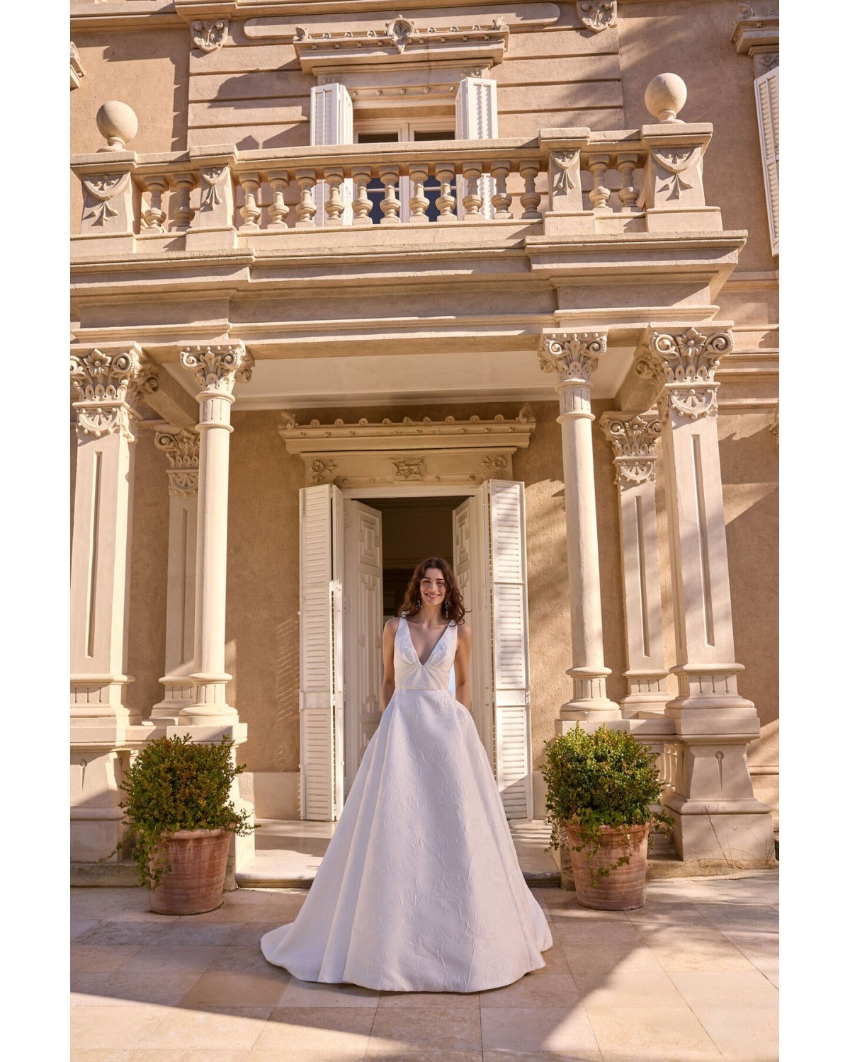 abito da sposa 2027 2761 Ovalo 2027 Collection - Jesus Peiro